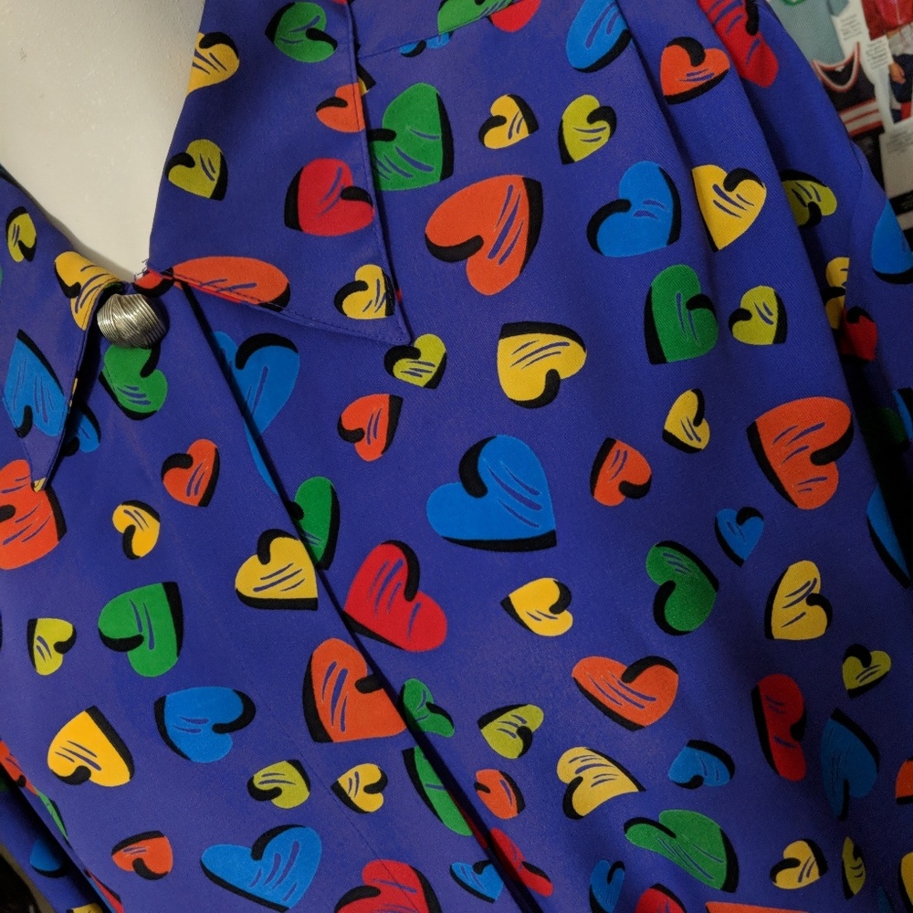 Vintage 💓 hearts 💞 button down Blouse